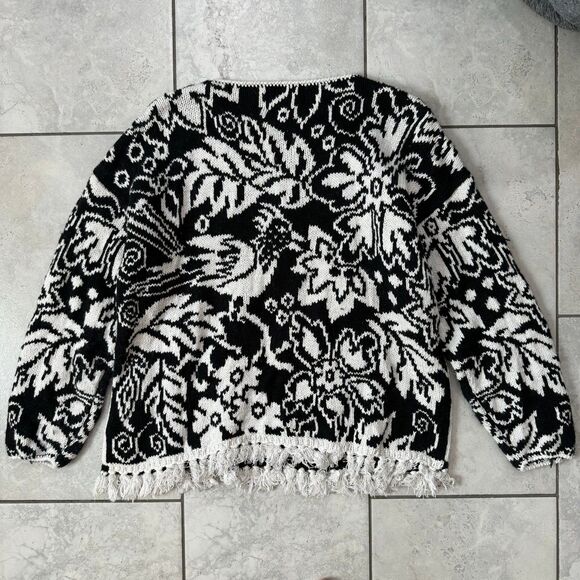 VINTAGE Knitting Needles Black White Floral Sweater Tassles Size L Womens - Picture 4 of 7